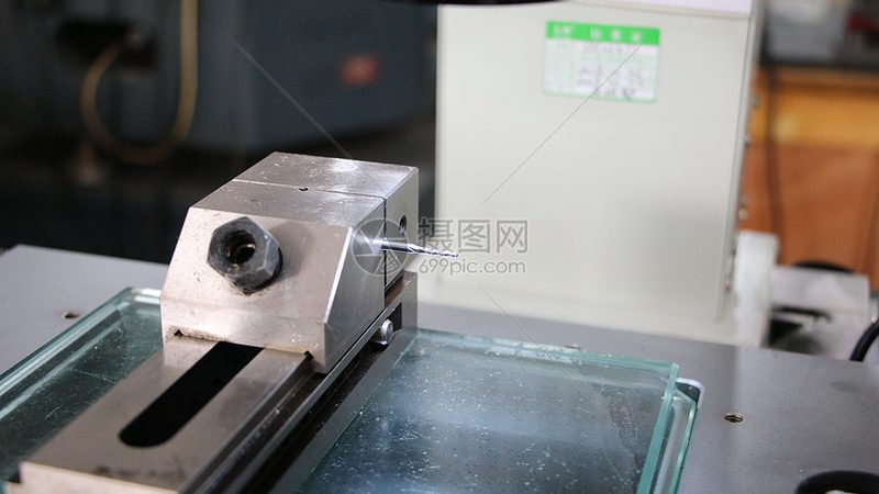 车床导轨材质：揭秘其性能与选型关键